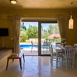 Villa Sotiris Svoronata